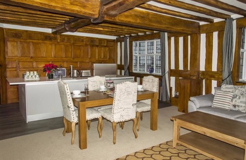 City Centre Apartment | The Three Gables