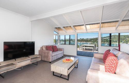 Okiato House | The Tide Watcher - Okiato Holiday Home