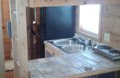 Mountain View Cottage | The Tiny House Experience 6m North of Mnt. View Ark. on N. Riverview Rd Cr 186