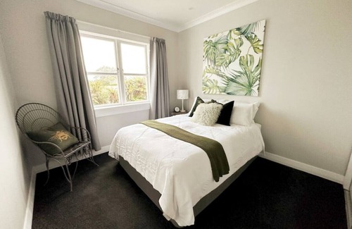 Tirau House | The Tirau Cottage - Waikato