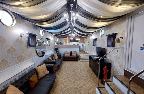 Liverpool Boat Rental | The Titanic boat Liverpool
