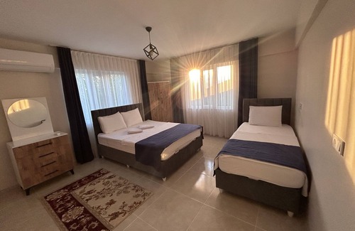 Pamukkale City Centre Hotel | The Titanic House