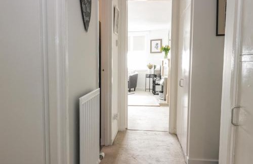 Melrose House | The Toll House