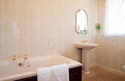 Tomich Hotel | The Tomich Hotel