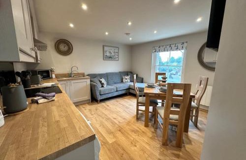 Wells-next-the-Sea Apartment | The Top Deck, Wells-next-the-Sea