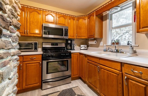 Akron House | The Total Package! Few Can Match This Property! 3 Bed, 1.5 Bath with Security, Private Fenced Back Yard, New Central Air