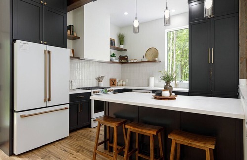 Bellaire Apartment | The Tower at Glacial Hills