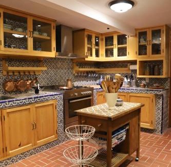 Altavista Bed & Breakfast | The Tower of Alebrijes in San Angel Inn