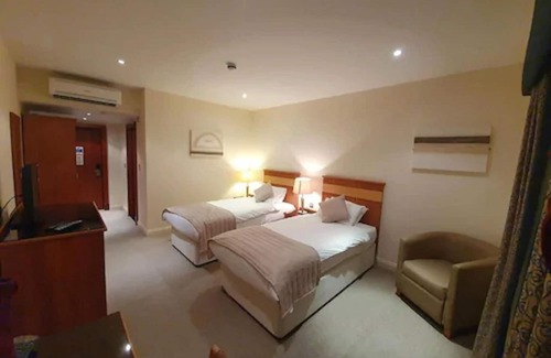 Neath Hotel | The Towers Hotel and Spa