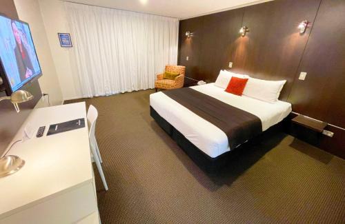 Riccarton Hotel | The Towers on the Park