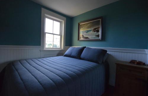 Lower Township House | The Town Bank Cottage