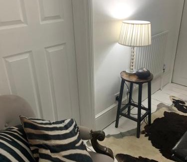 Fenny Stratford Bed & Breakfast | The Town House