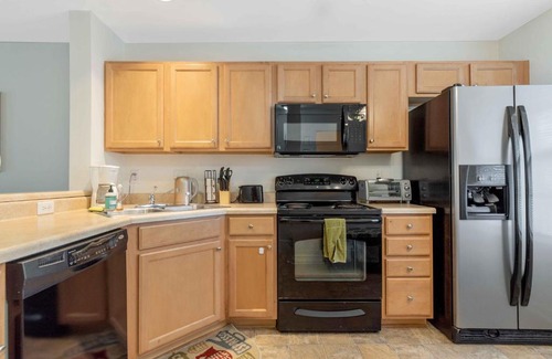 Northeast Raleigh Apartment | The townhouse by the greenway- Perfect Relocation or Vacation!