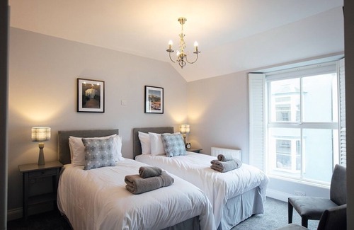 Tenby House | The Townhouse