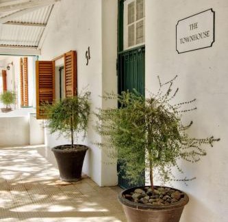 Graaff-Reinet House | The Townhouse