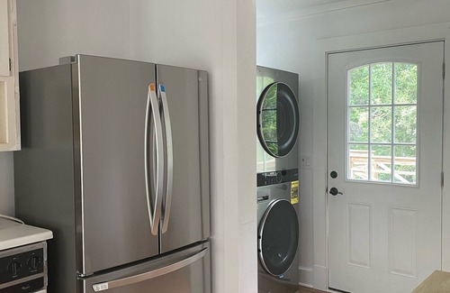 LaGrange House | The Townie near Sweetland- Beautifully renovated, PERFECT LOCATION!