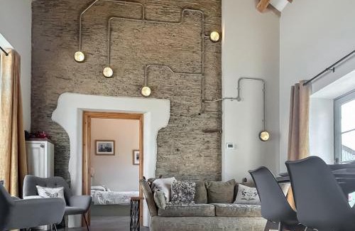 Brayford House | The Tractor Barn - Uk49678