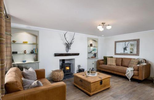Auchterarder House | The Tranquil Auchterarder 3-bed Cottage