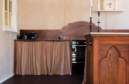 Gunbower House | The Travelling Bishop ~ Historic Church