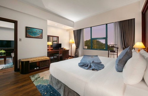 Ngo Quyen Hotel | The Tray Hotel