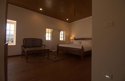 Kodaikanal Hotel | The Tredis Heritage by the Lake