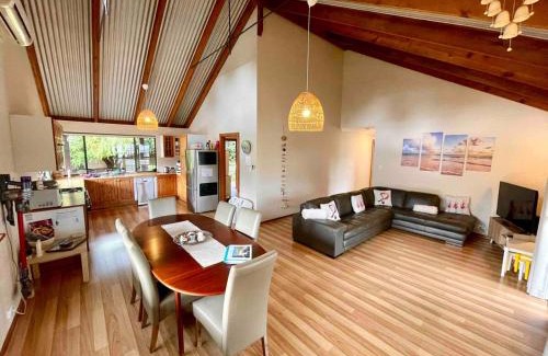 Dunsborough House | The Tree House Dunsborough