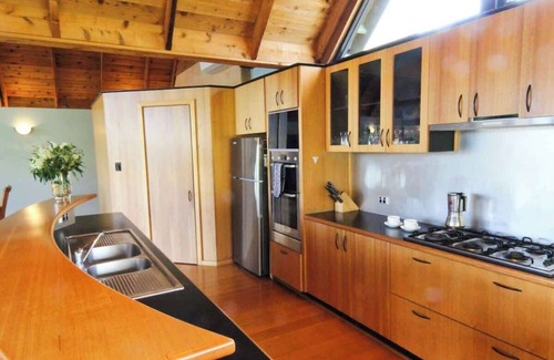 Eagle Bay House | The Tree House, Eagle Bay