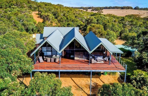 Eagle Bay House | The Tree House, Eagle Bay