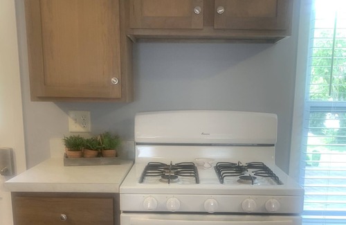 Newburgh Apartment | The Tree House private space 1 bed super cute historic area !