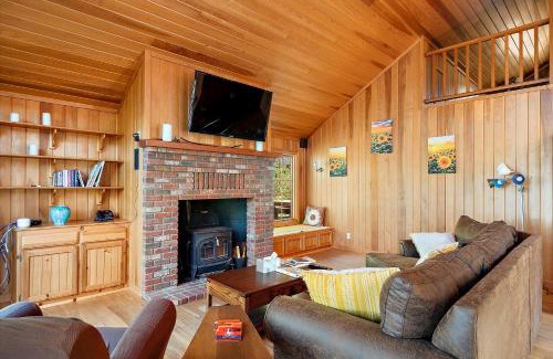 Marine Terrace House | The Treetop House Pet Friendly