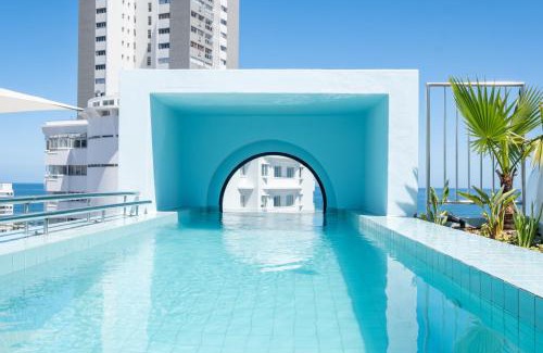 Sea Point Hotel | The Tropicana Hotel