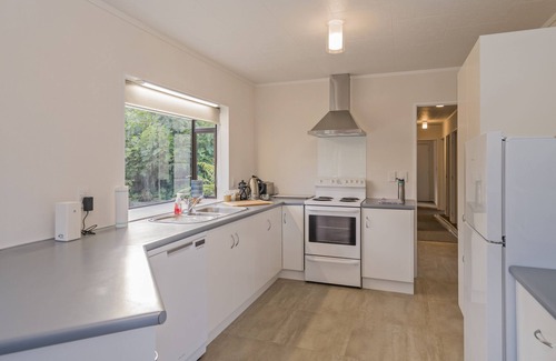 Onemana House | The Tui's View - Onemana
