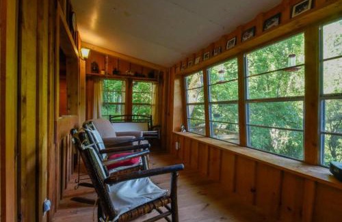 Topton House | The Tulip Poplar