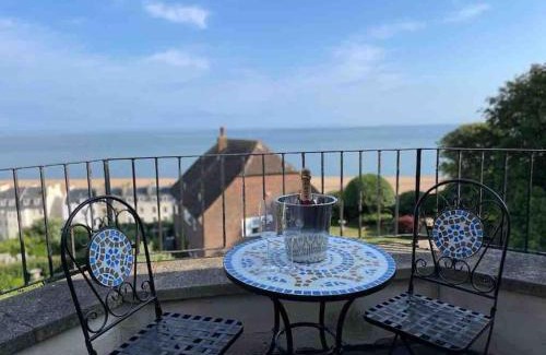Folkestone Apartment | The Turret- the best view in Folkestone