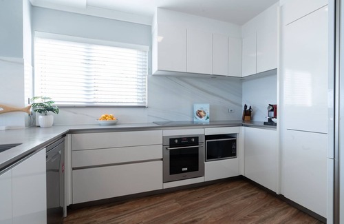 Scarborough Apartment | The Ultimate Beach Break!