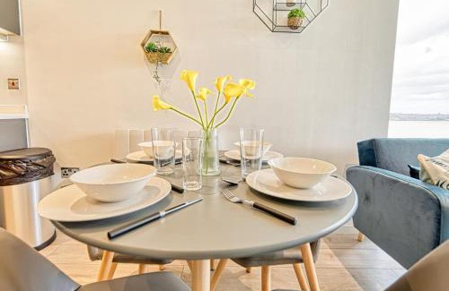 Vauxhall Apartment | The Ultimate Escape Great View - Sleeps 6