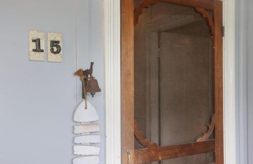 Tea Gardens House | The Ultimate Holiday Retreat Pets Welcome