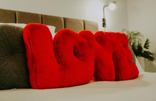 Bristol Apartment | The Unicorn three bedroom house