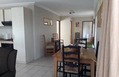 Swellendam Apartment | The Upper Deck Apartment