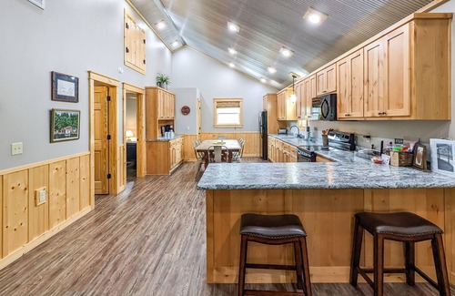 Mountain View House | The Upper Deck on Riverview