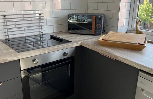 Trafford Apartment | The Upper Gathering - Sleeps Up To 9 Sale