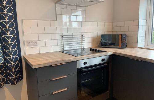Trafford Apartment | The Upper Gathering - Sleeps Up To 9