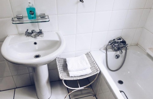 Paarl Apartment | The Upper Room