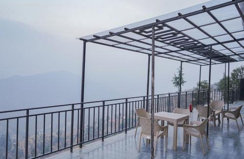 Kaul Hotel | The Uptown Kingdom Luxury Homestay