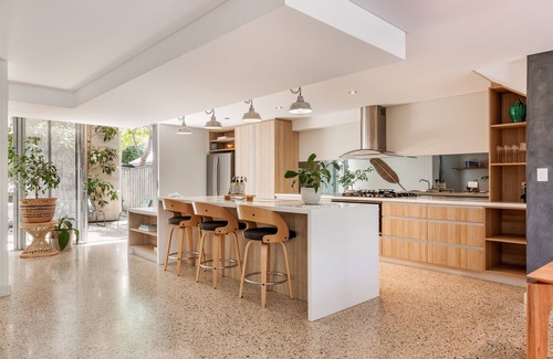 Dunsborough House | The Urban Beach House
