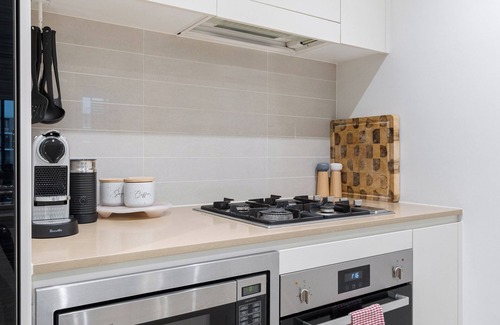 Wentworth Point Apartment | The Urban Escape - Stylish apartment in the Heart of Wentworth Point