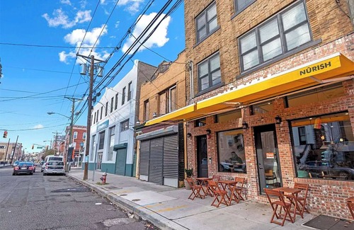 Communipaw Apartment | The Urban Oasis - A Cozy studio in Jersey City quick commute to NYC