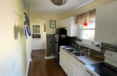 Charleston Apartment | The Urban Oasis. Located in Charleston's Hip, Historic East End