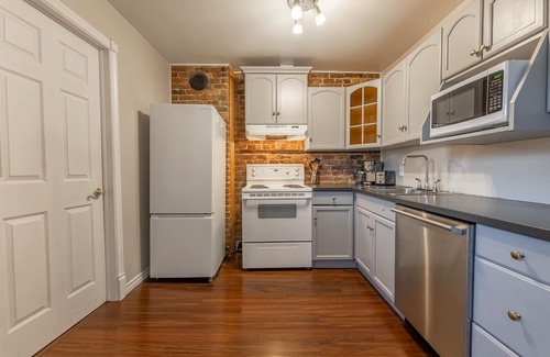 Sainte-Marie Apartment | The Urban Stay | Air conditioning | Workplace