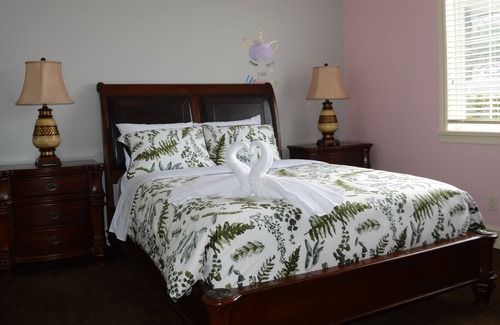 Okanagan-Similkameen Bed & Breakfast | The Vacation House